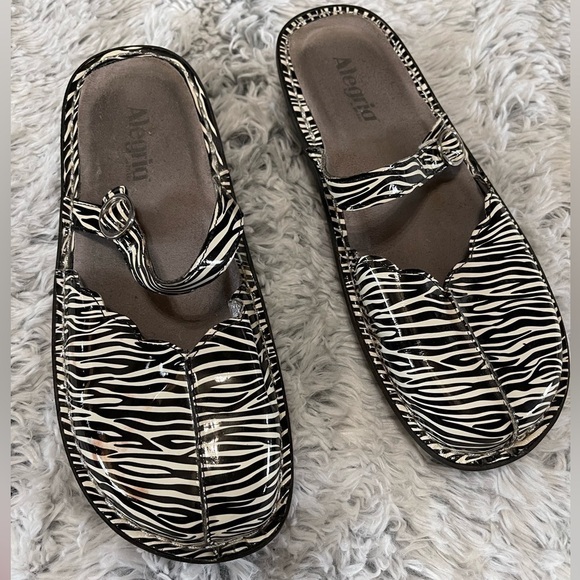 Algeria PG Lite Zebra 40 Clogs Mules Leather silver buckles 9 women’s - Picture 1 of 6